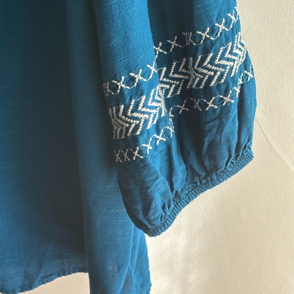 Elizabeth and James Peasant Blouse - Picture 3 of 5